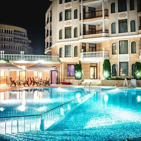 Apolonia Palace Lägenhetshotell